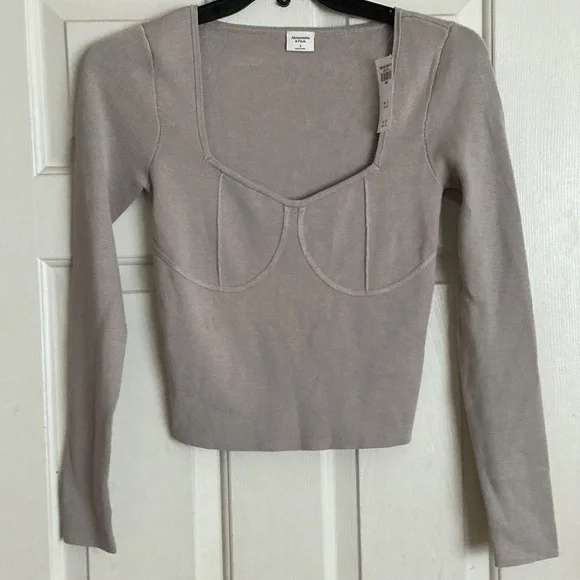 Abercrombie & Fitch long sleeved top - Picture 4 of 4